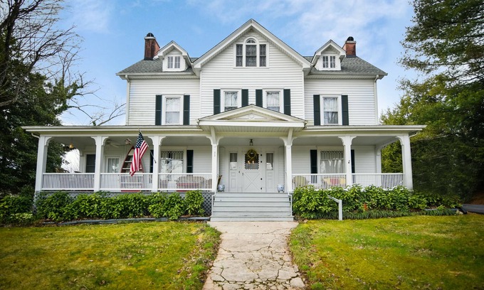 Waynesville Cama Y Desayuno | Love Lane Bed & Breakfast