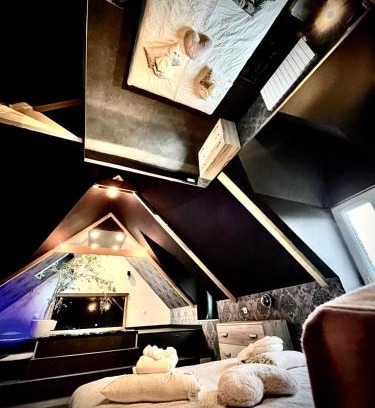 Loguivy Casa | Love Room