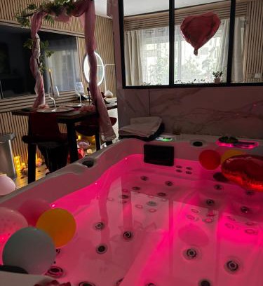 Plessis Tison Apartamento | Love room nantais