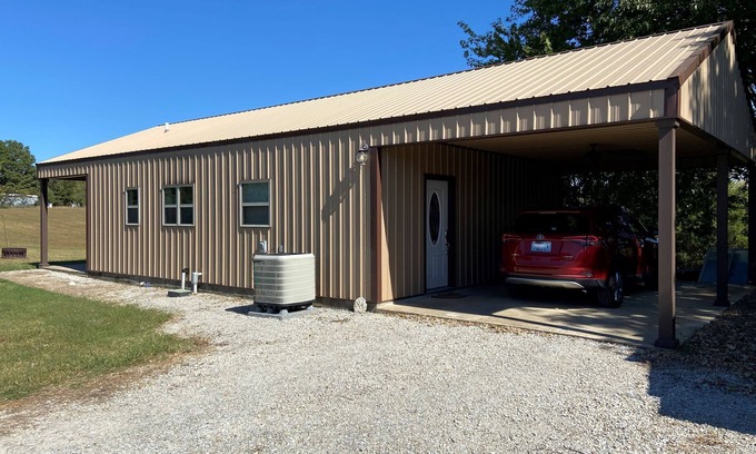 Paragould Cabina | Love Shack