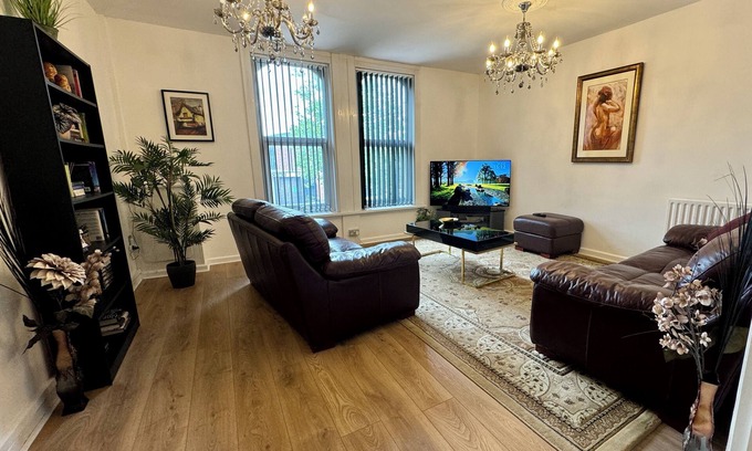 Arnold Apartamento | Lovely 2 bed Apartment, Arnold Town centre.