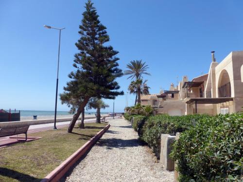 Roquetas de Mar Apartamento | Lovely 2 Bedroom Apartment With Pool