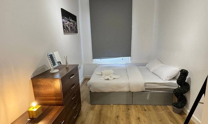 Somers Town Apartamento | Lovely 2-bedroom apartment with AC in vibrant LondonHW1A