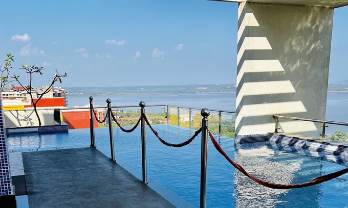 Chicalim Apartamento | lovely 2-bedroom river view serviced apartment goa