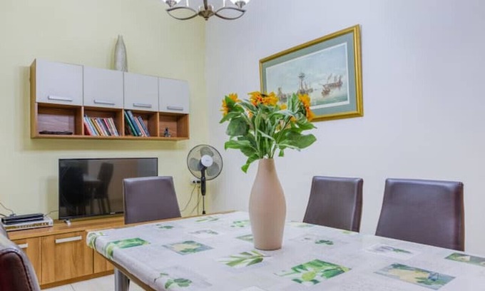 Cospicua Apartamento | Lovely 2BR Apt in the Historical town of Bormla