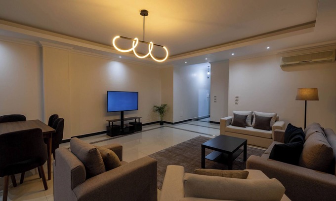 New Cairo Apartamento | Lovely 3-bedroom apartment located at the center of New Cairo City