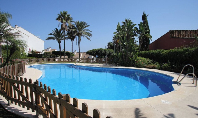 Bahia Dorada Casa | Lovely 3 bedroom townhouse by the beach near Estepona w shared pool and garden