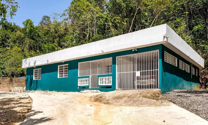 Vega Alta Casa | Lovely 4-bedroom house with WiFi and AC, A private Zen Zone near the Beach