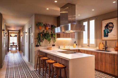 Dreta de l'Eixample Apartamento | Lovely 6 BR Flat in L'Eixample
