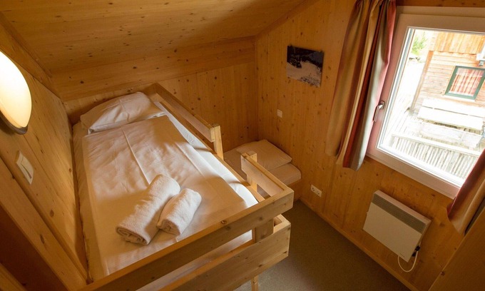 Annaberg-Lungoetz Casa | Precioso apartamento en villa con piscina, WIFI, TV, terraza, mascotas permitida y aparcamiento