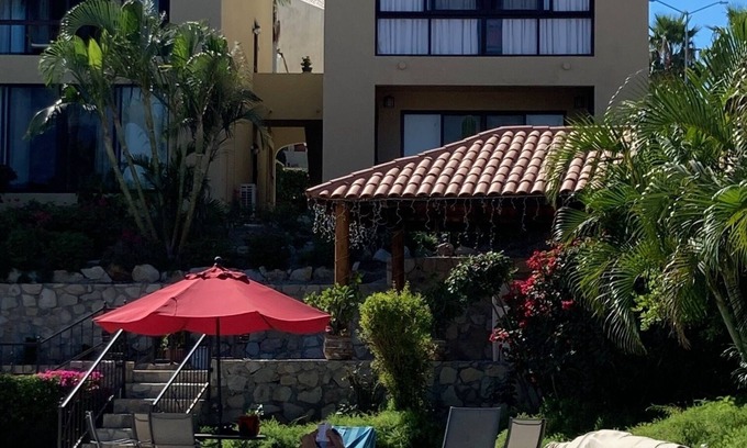 Downtown San Jose del Cabo Condominio | Lovely and Bright One Bedroom 700 Sq Foot Condo ready for your next vacation!