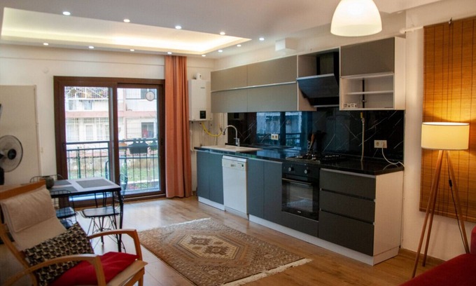 Karsiyaka Apartamento | Lovely and Comfy Flat near Sea in Karsiyaka Izmir