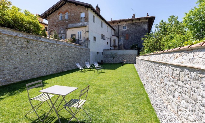 Cividale del Friuli Apartamento | Acogedor apartamento para 6 personas con WIFI, A/C, TV, balcón, mascotas permitida y aparcamiento