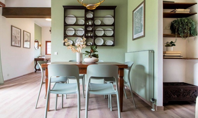 Porto Valtravaglia Apartamento | Bonito apartamento para 6 personas con WIFI, piscina, TV, patio y aparcamiento