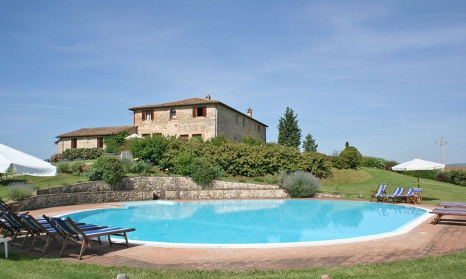 Monteroni d'Arbia Apartamento | Acogedor apartamento para 7 personas con WIFI, piscina y aparcamiento, cerca de Siena