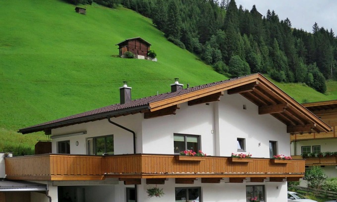 Vorderlanersbach Apartamento | Precioso apartamento para 8 personas con WIFI, TV, terraza y aparcamiento