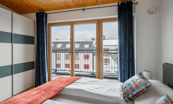 Schladming Apartamento | Precioso apartamento para 8 personas con WIFI, TV, terraza, mascotas permitida y aparcamiento