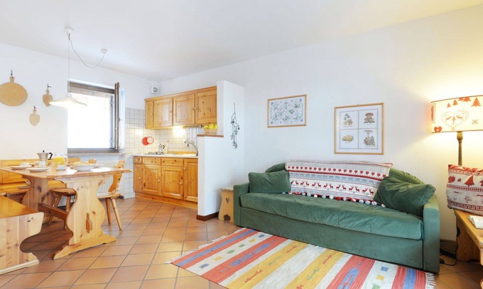 Penia Apartamento | Bonito apartamento para 4 personas con TV y balcón