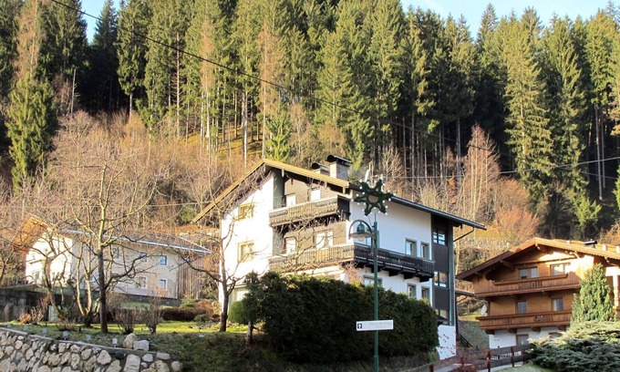 Ried im Zillertal Apartamento | Acogedor apartamento para 6 personas con WIFI, TV, balcón y aparcamiento