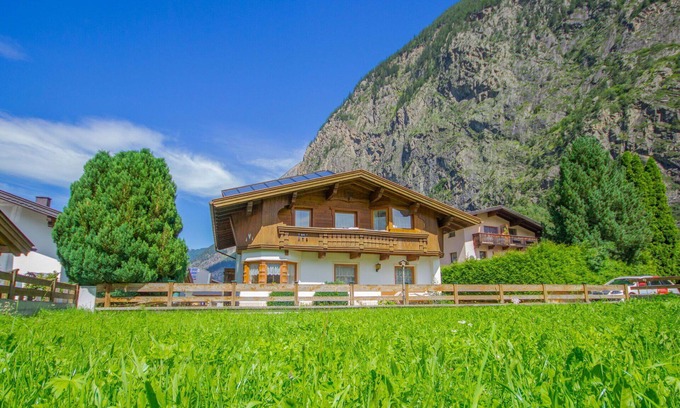 Umhausen Apartamento | Precioso apartamento para 4 personas con WIFI, TV, balcón y aparcamiento