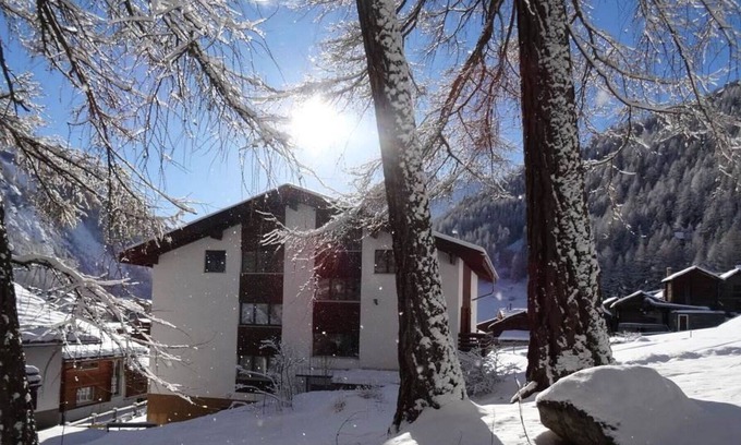 Saas-Balen Apartamento | Hermoso apartamento para 4 personas con WIFI, TV, balcón y aparcamiento