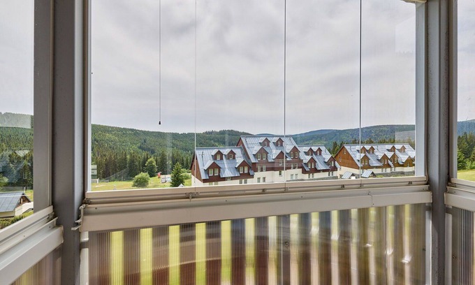Spindleruv Mlyn Apartamento | Hermoso apartamento para 5 personas con WIFI, TV, balcón y aparcamiento
