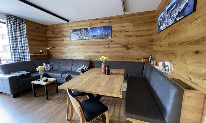 Spindleruv Mlyn Apartamento | Hermoso apartamento para 7 personas con WIFI, TV, balcón y vista panorámica