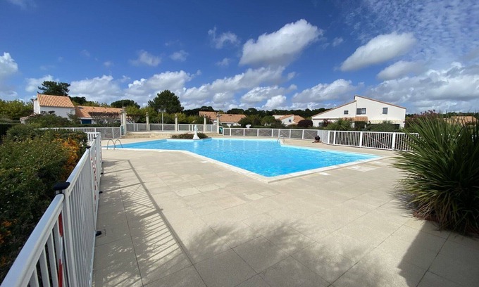Saint-Palais-sur-Mer Apartamento | Acogedor apartamento con piscina, WIFI, TV, terraza, mascotas permitida y aparcamiento