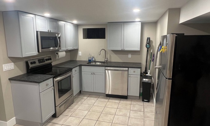Plainedge Apartamento | Lovely apartment in Bethpage Located 5 minutes away from LIRR