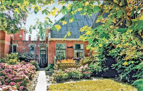 Saaxumhuizen Apartamento | Lovely Apartment In Saaxumhuizen