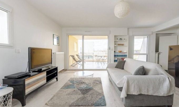 Bassins a Flot Apartamento | lindo apartamento con vista + estacionamiento en el distrito de nuevos chartrons