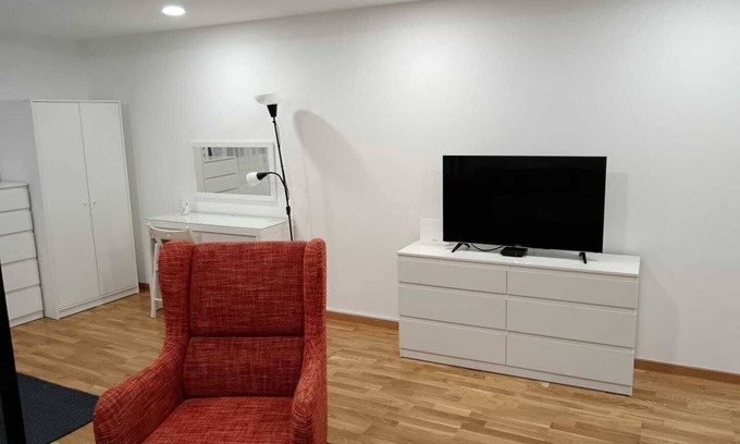 Novi Sad Apartamento | Lovely apartment with WiFi in charming Novi Sad