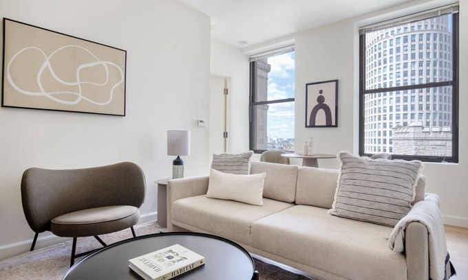 Bay Village Apartamento | Lovely Back Bay 1BR w/ Gym & W/D, nr Restaurants, by Blueground