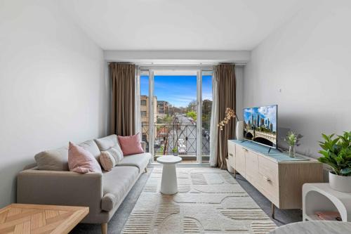 South Yarra Apartamento | Lovely Boutique 1-Bed Unit with Gym & Pool