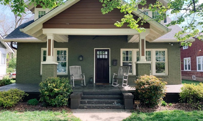 Historic Waverly Casa | Lovely Bungalow in Walkable 12 South Nashville