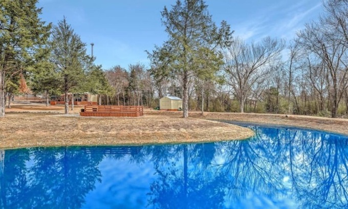 Gainesville Cabina | Lovely cabin near Winery and casinos. Max comfort!