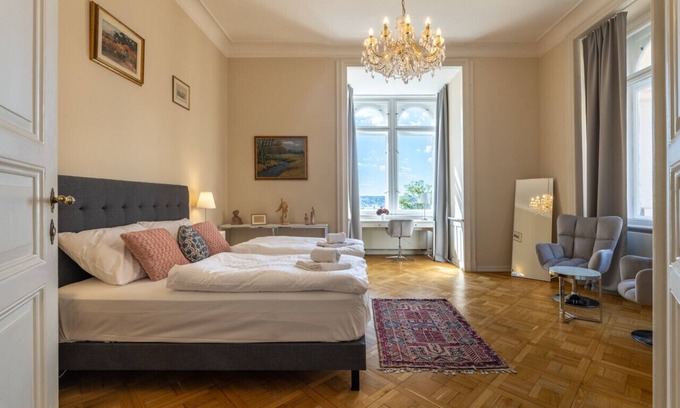 Prague 2 Apartamento | Lovely city view apartment next to National Museum by eaysBNB