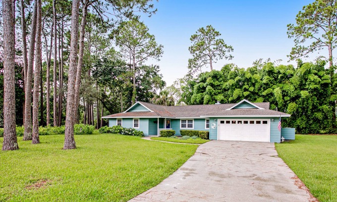 Fernandina Beach Casa | Lovely, dog-friendly home on 1 acre with fast WiFi & W/D - near the beach
