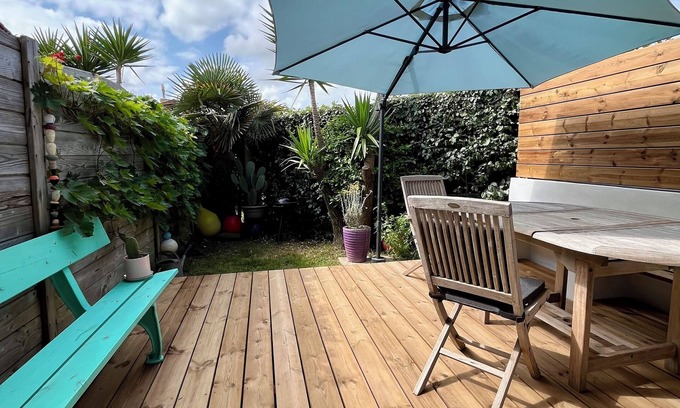 Bidart Apartamento | Lovely duplex just a stone's throw from the beach. Beach, village, market all within walking distance.