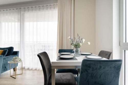 Lea Bridge Apartamento | Lovely En-suite Flat with Balcony and Parking.