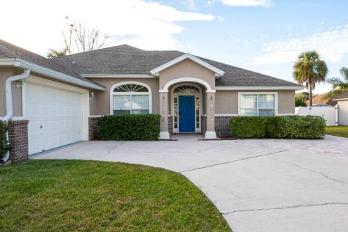 Fernandina Beach Casa | Lovely Family Home with Lanai, 6 Mi to Amelia Island