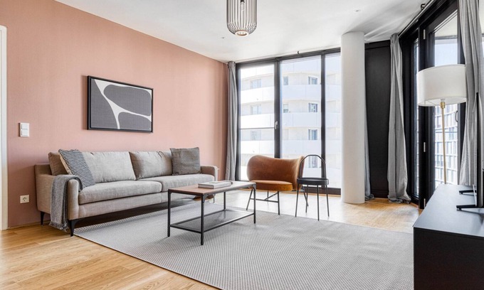 Favoriten Apartamento | Lovely Favoriten 2BR w/ Gym, Lounge & Elevator nr Metro, by Blueground