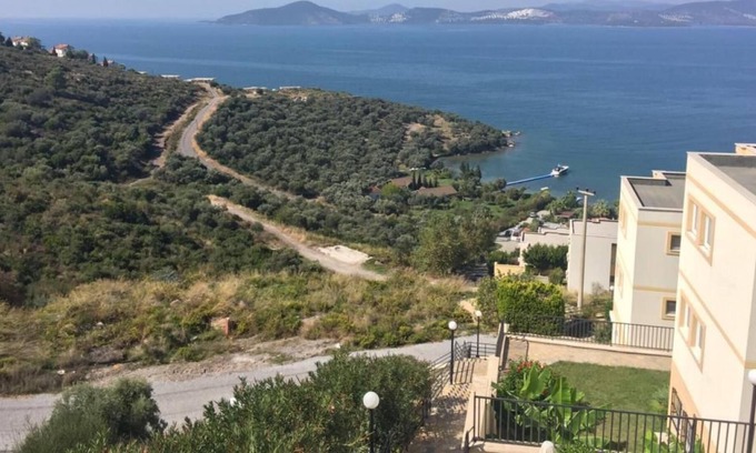 Gulluk Apartamento | Lovely Flat near Sea with Shared Pool in Milas