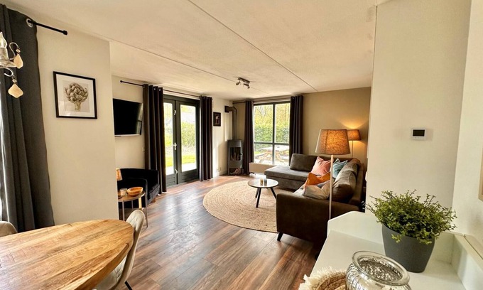 Ewijk Casa | Lovely forest Cottage for families or a group of friends!
