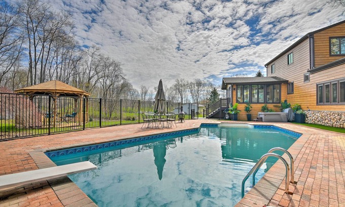 Highland Casa | Lovely Highland Home w/ Pool & Hot Tub!