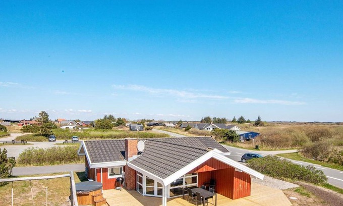 Lakolk Casa | Lovely Holiday Home in R m with Sauna