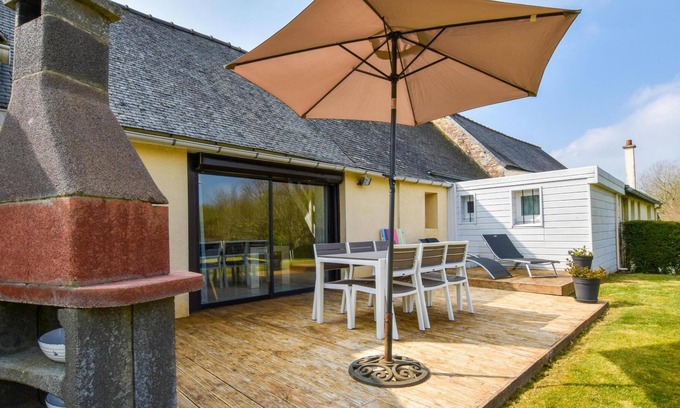 Treglamus Casa | Beautiful gite with large garden at 30 min. from the beach!