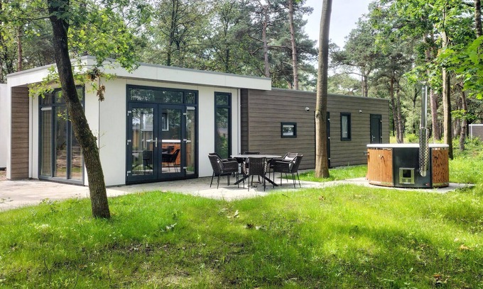 Municipality of Hellendoorn Casa | Lovely home in Hellendoorn with kitchen