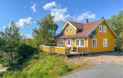 Lindesnes Casa | Lovely Home In Lindesnes With Sauna