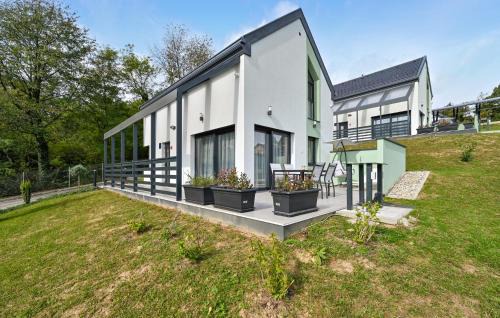 Varazdin Casa | Lovely Home In Margecan With Wifi